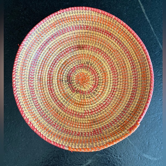 Hand Made Woven Basket/ African Basket - Picture 4 of 7